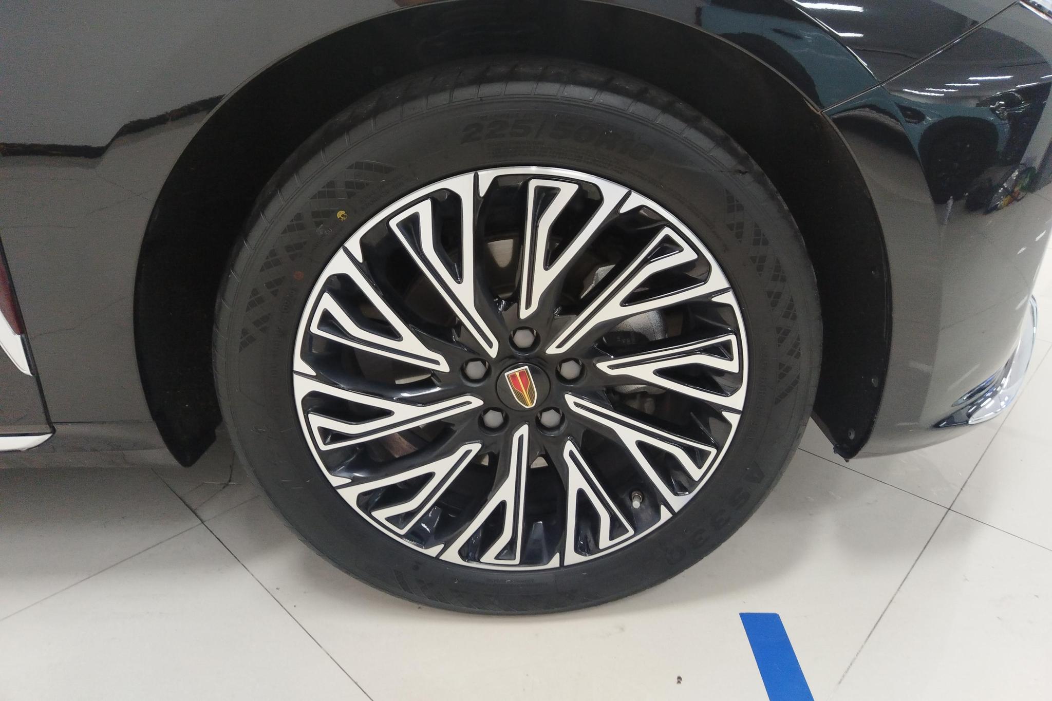 Hongqi H5 2024 2.0T AT