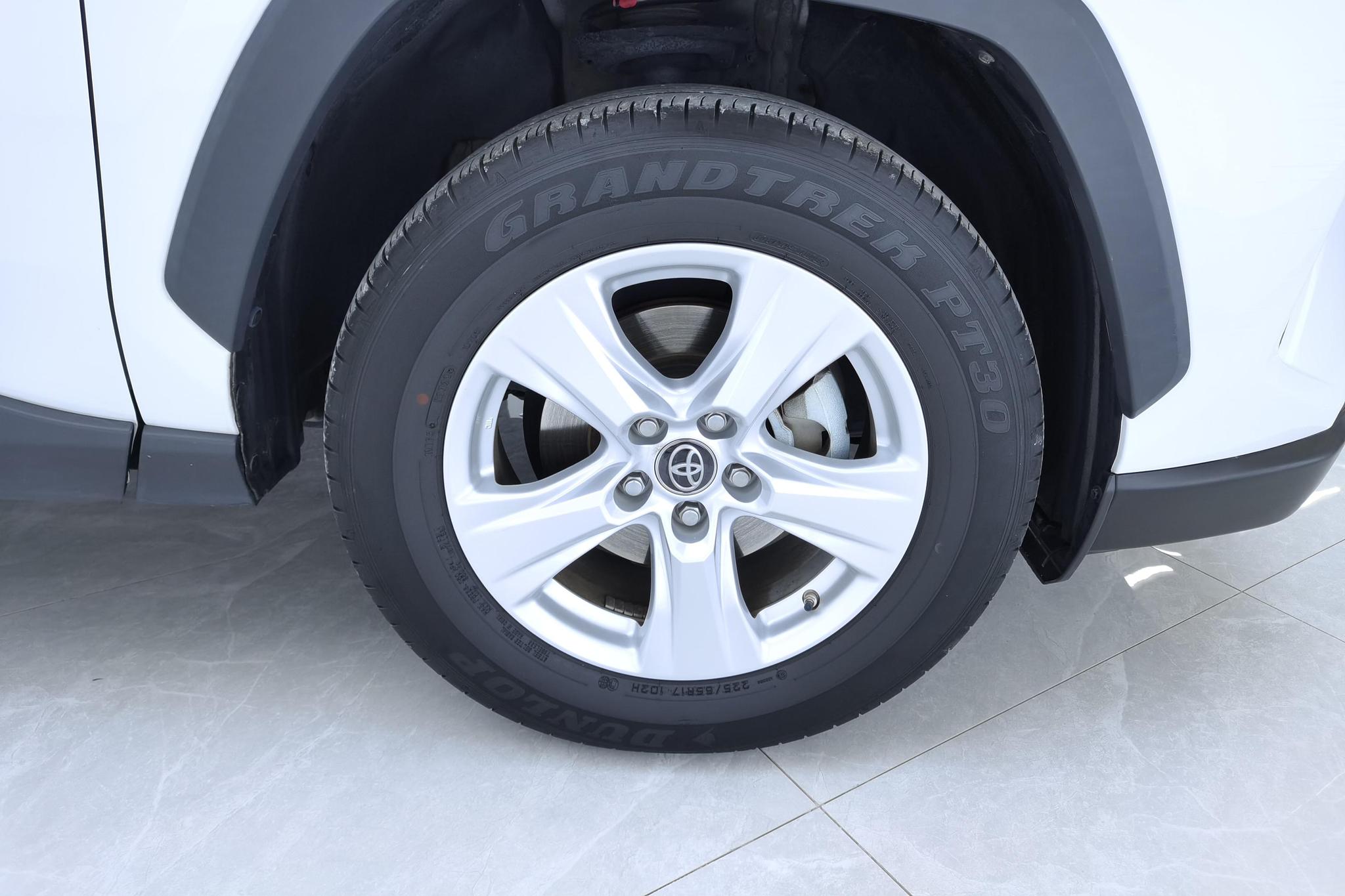 Toyota RAV4 2021 2.0L CVT