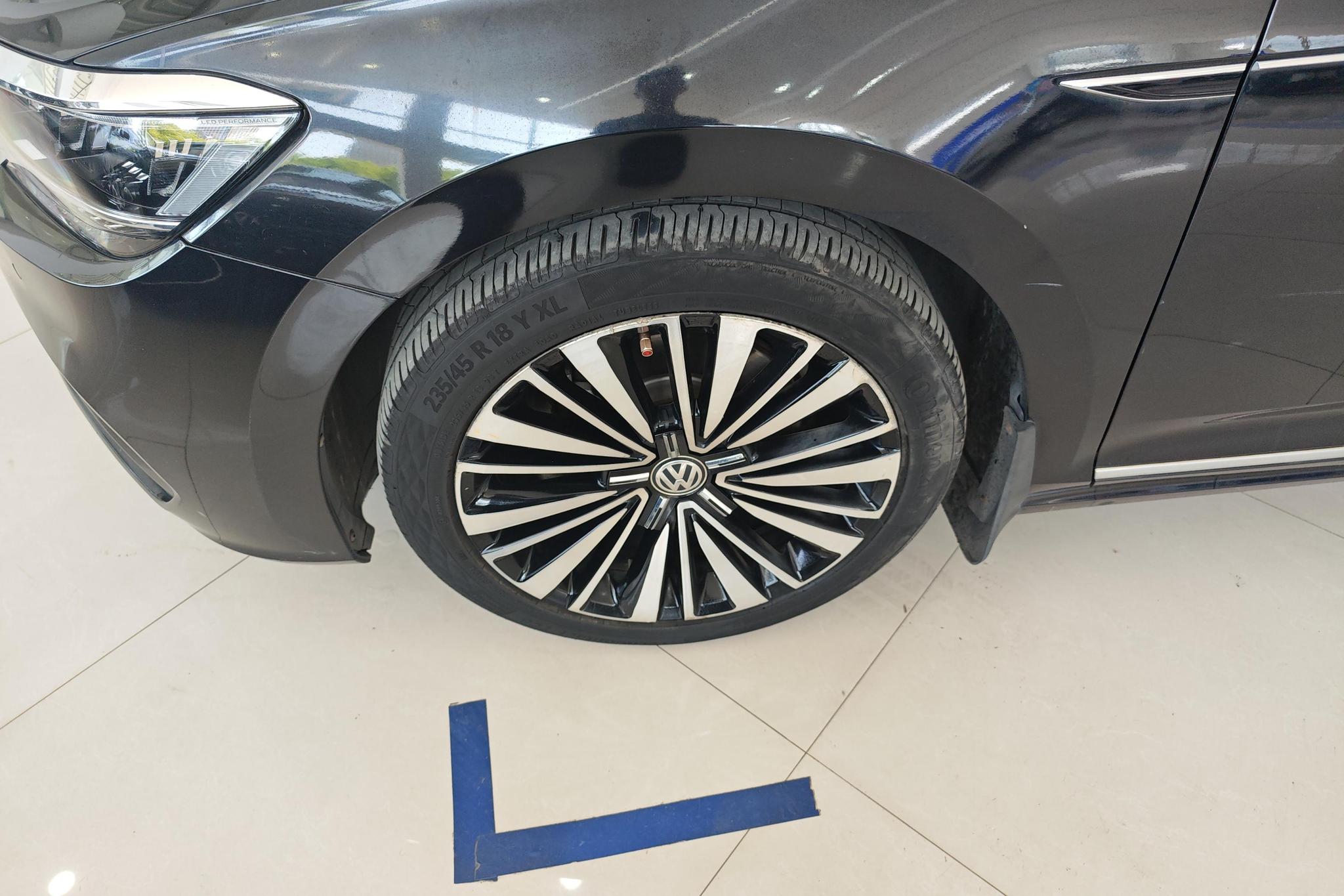 Volkswagen Passat 2020 330TSI Luxury VI