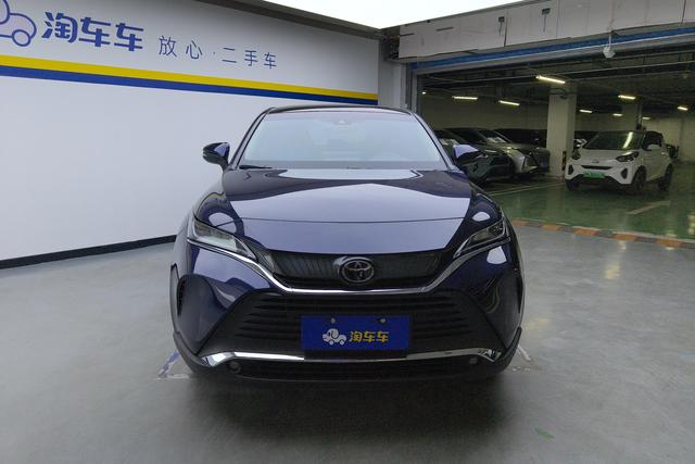 Toyota HARRIER 2022 2.0 L CVT 2 WD — фото 2