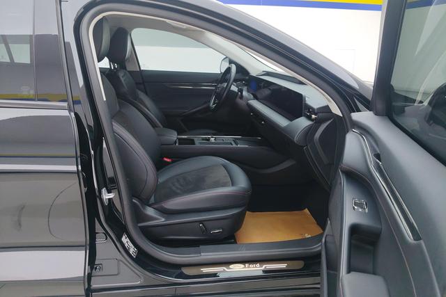 Ford Mondeo 2022 Eco Boost 245 Luxury — фото 15