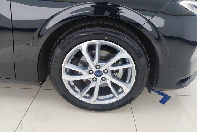 Ford Mondeo 2022 Eco Boost 245 Luxury — фото 3