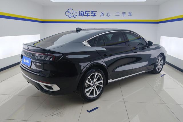 Ford Mondeo 2022 Eco Boost 245 Luxury — фото 4