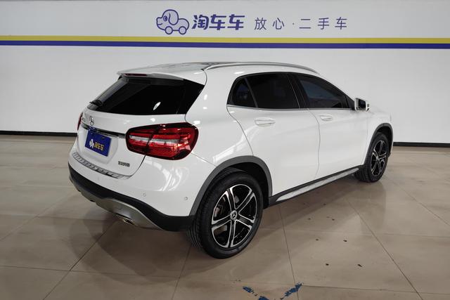 Mercedes-Benz GLA 2018 GLA 200 — фото 3