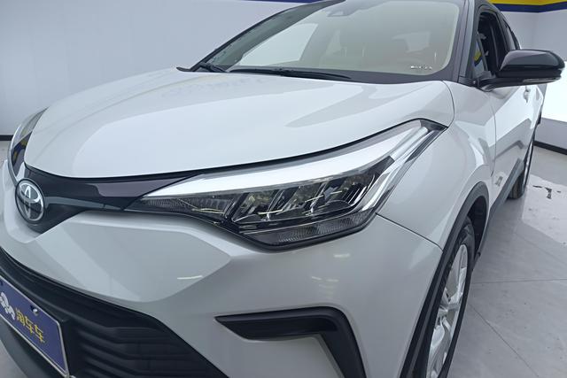 Toyota IZOA 2021 2.0 L — фото 4