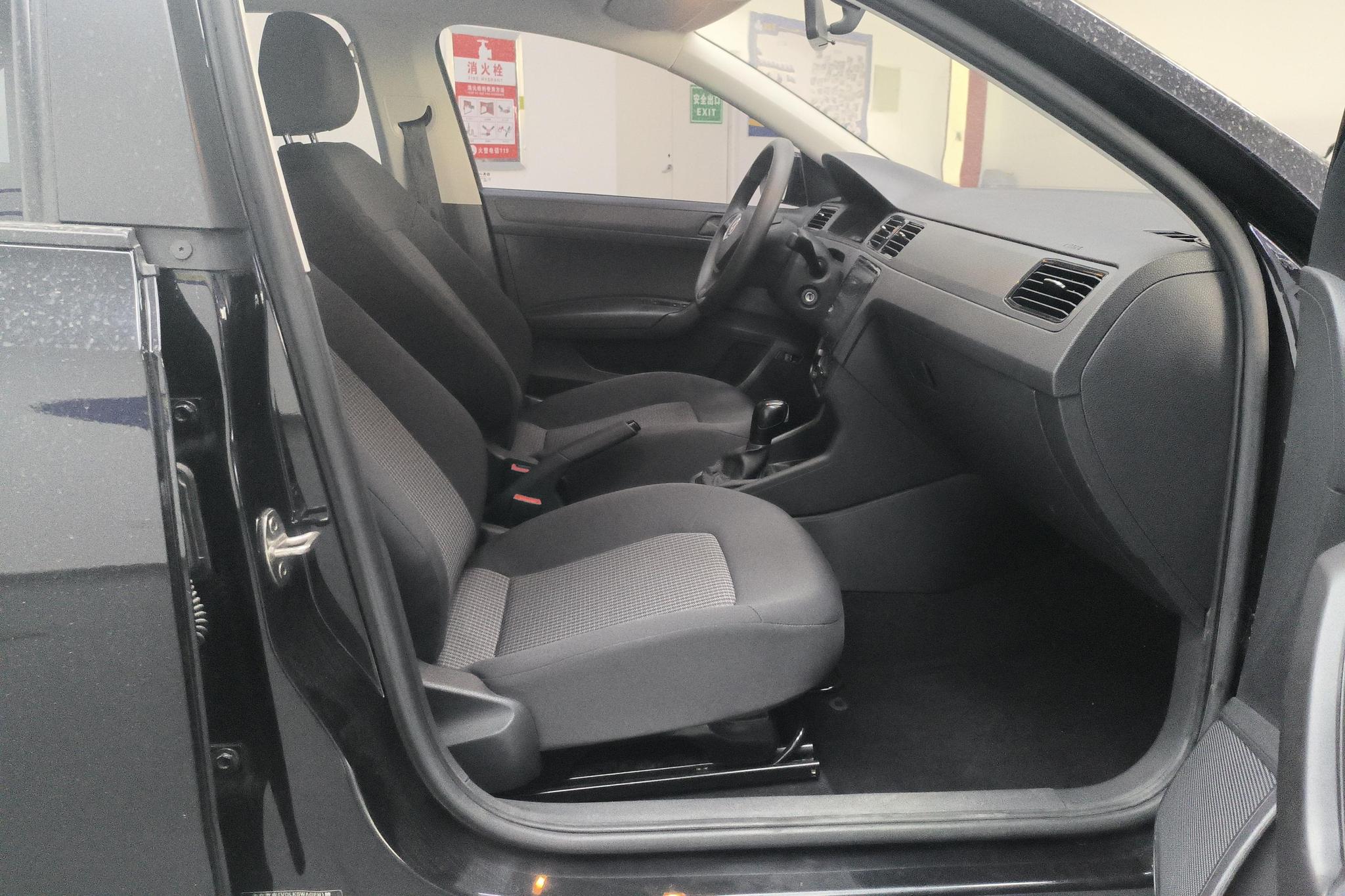 Volkswagen Santana 2019 1.5L AT VI