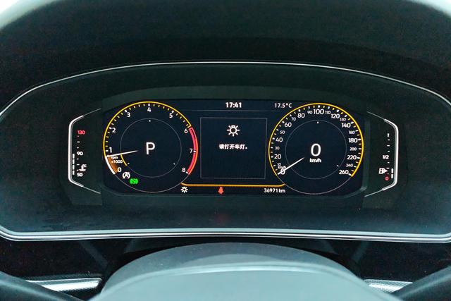 Volkswagen Passat 2022 330 TSI — фото 14