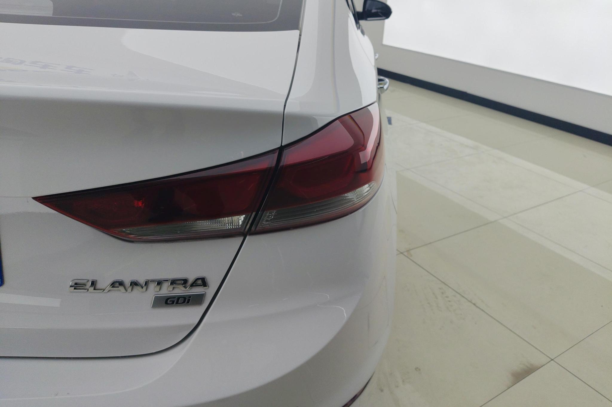 Hyundai Elantra 2016 1.6L AT Elite