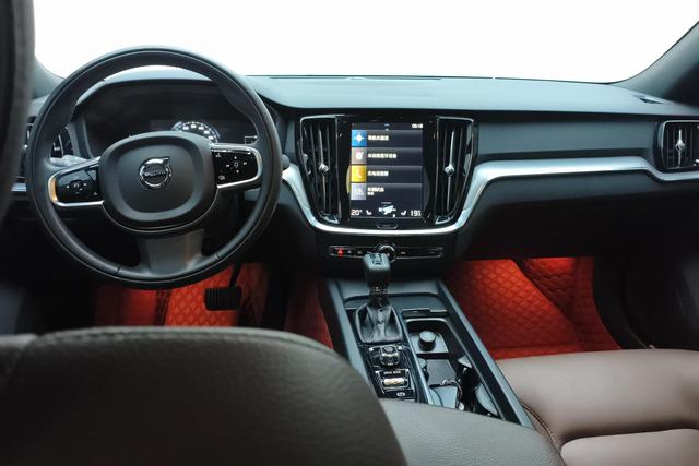 Volvo S60 2021 T 4 — фото 12