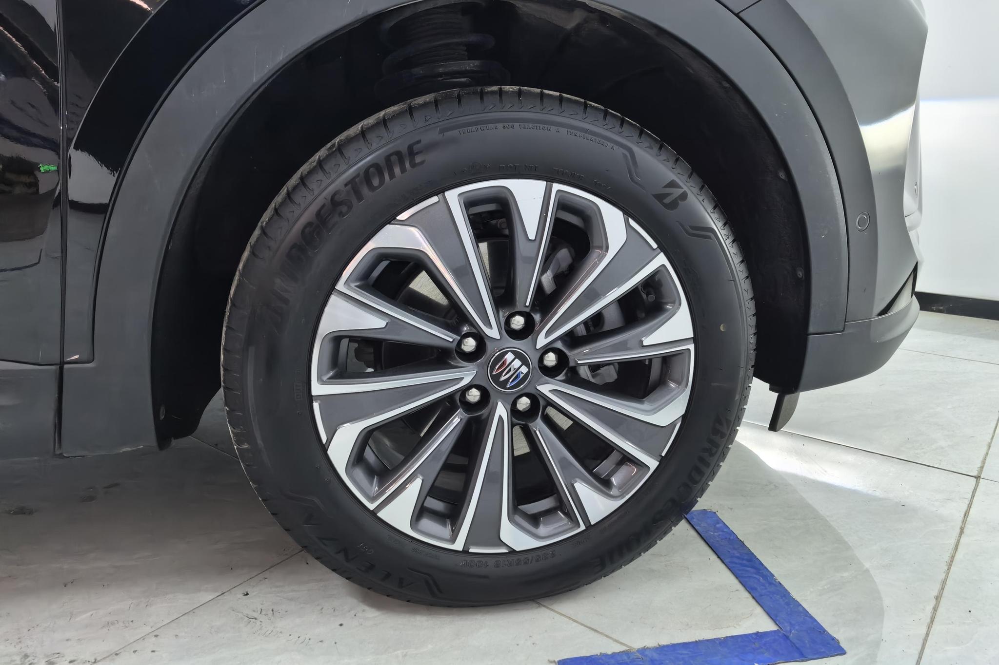 Buick Envision 2025 Plus 28T Platinum