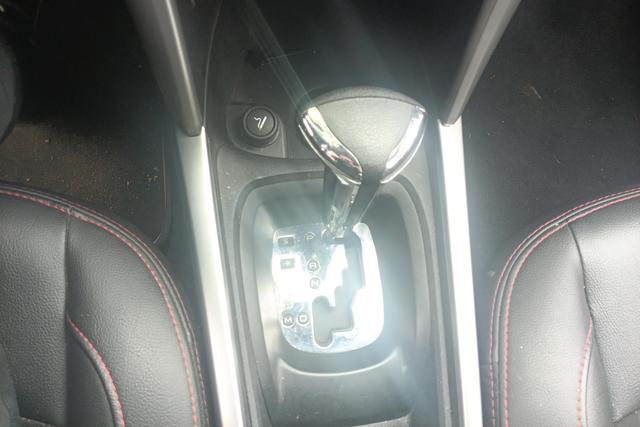 Citroen C3-XR 2015 1.6 L AT — фото 14