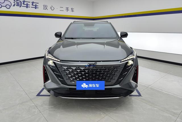 Changan Auchan Z6 2022 1.5 T DCT — фото 2