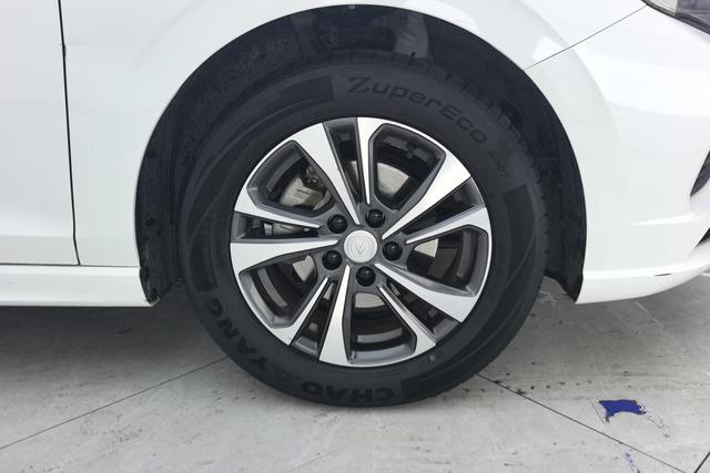 Changan Eado 2022 PLUS 1.6 L GDI CVTLuxury — фото 4