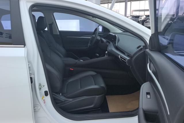 Changan Eado 2022 PLUS 1.6 L GDI CVTLuxury — фото 15