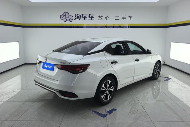 Nissan Sylphy 2023 1.6 L CVT — фото 3
