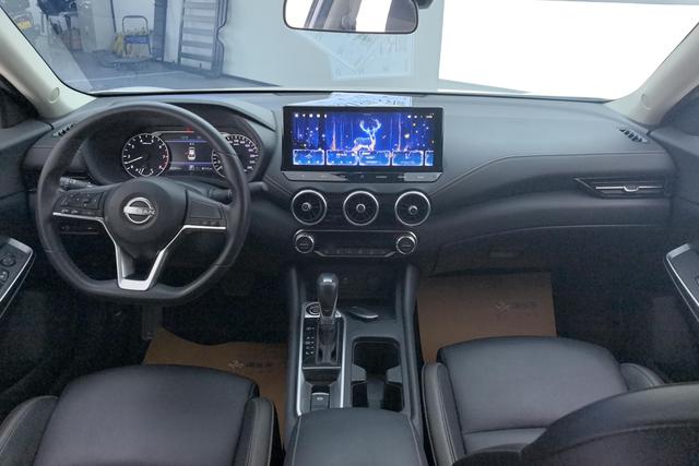 Nissan Sylphy 2023 1.6 L CVT — фото 11