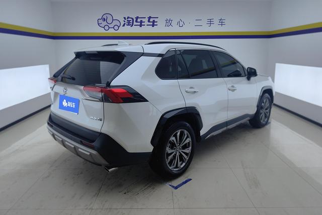 Toyota RAV4 2024 2.0 L CVT 2 WD PLUS — фото 3