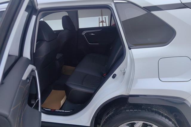 Toyota RAV4 2024 2.0 L CVT 2 WD PLUS — фото 16