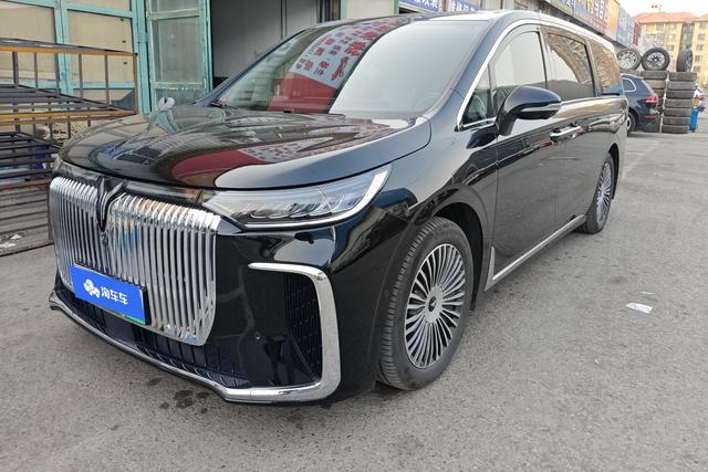 Voyah PHEV 2025