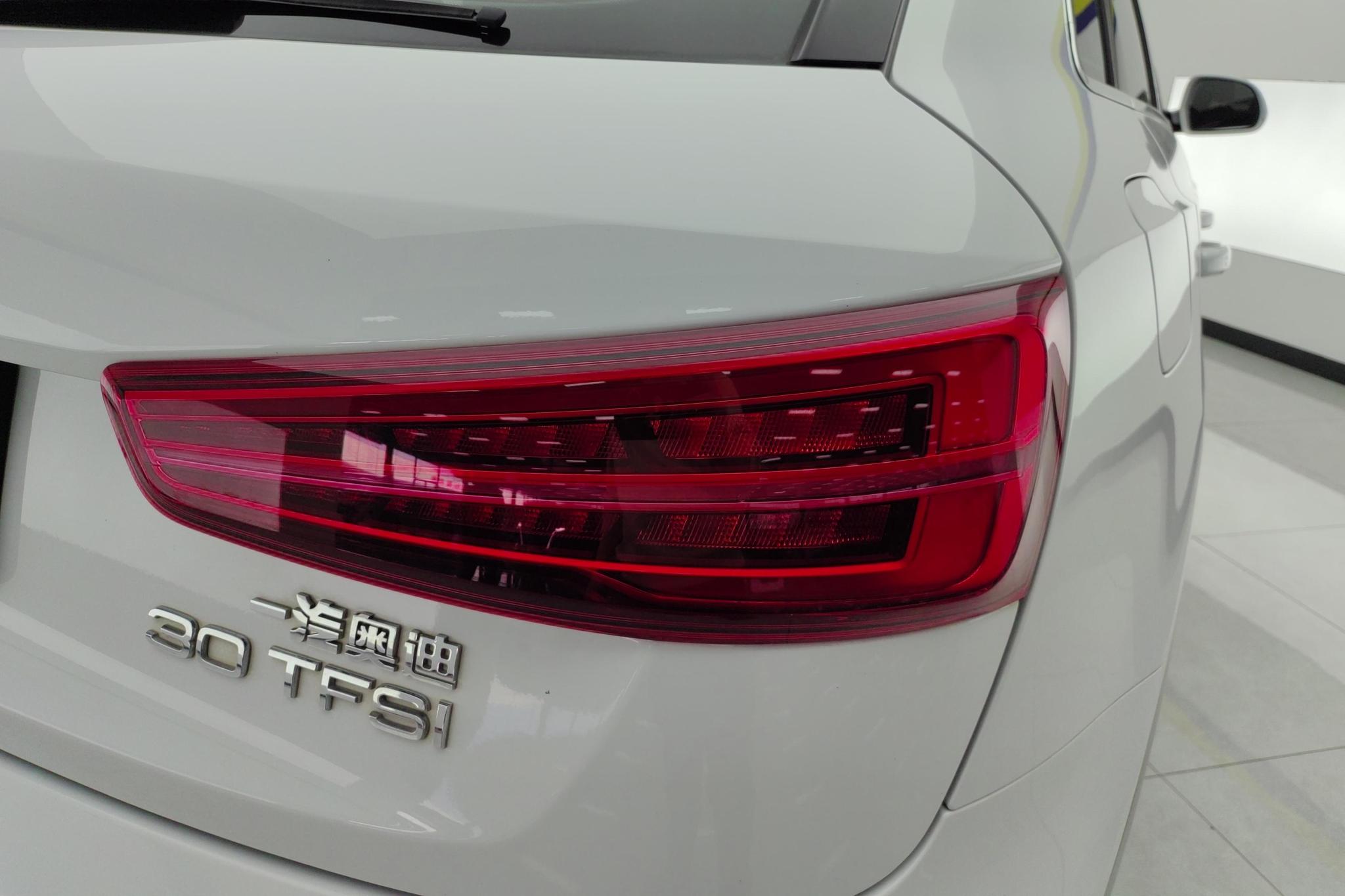 Audi Q3 2018 30 TFSI