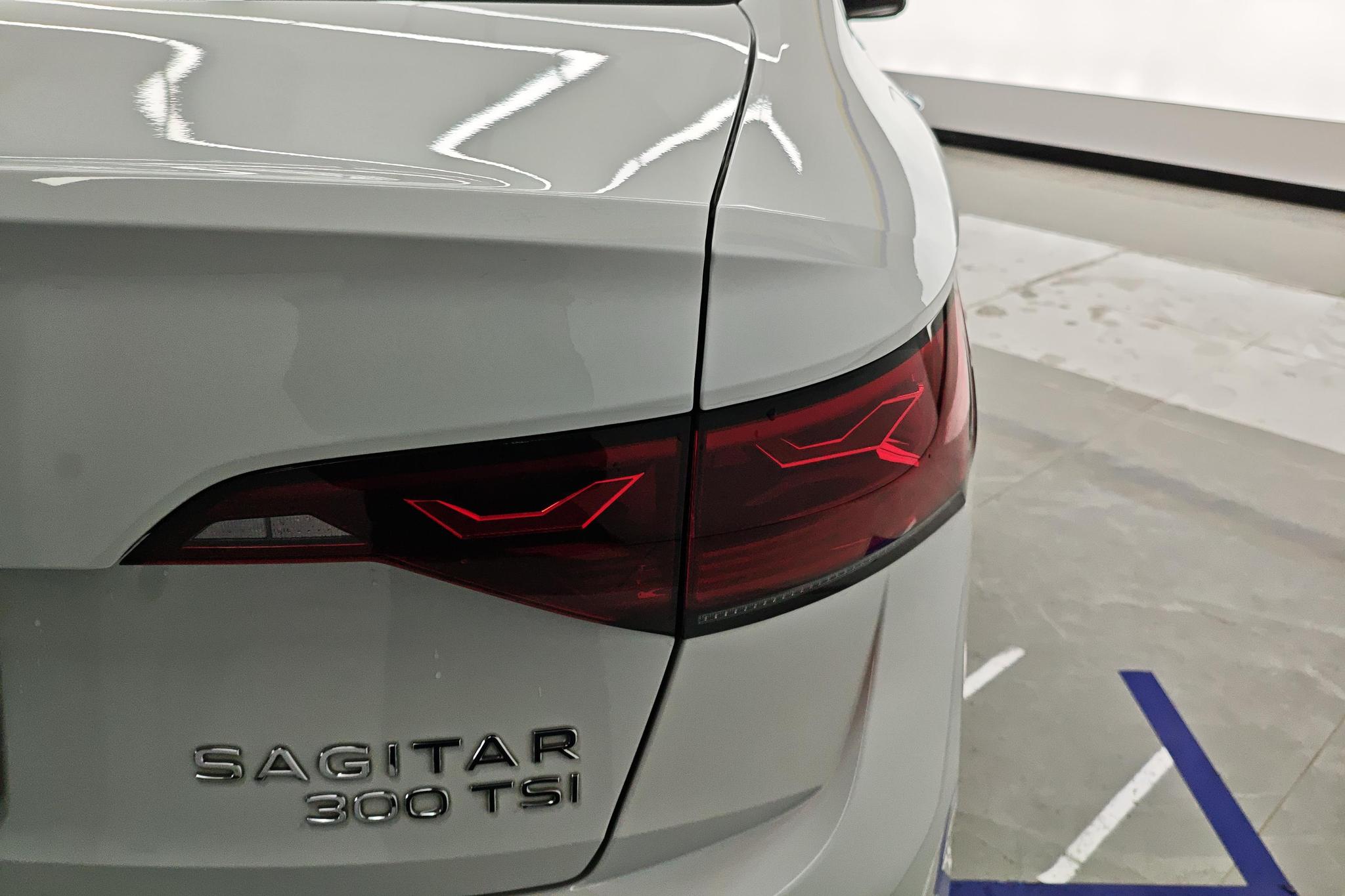 Volkswagen Sagitar 2023 300TSI DSG