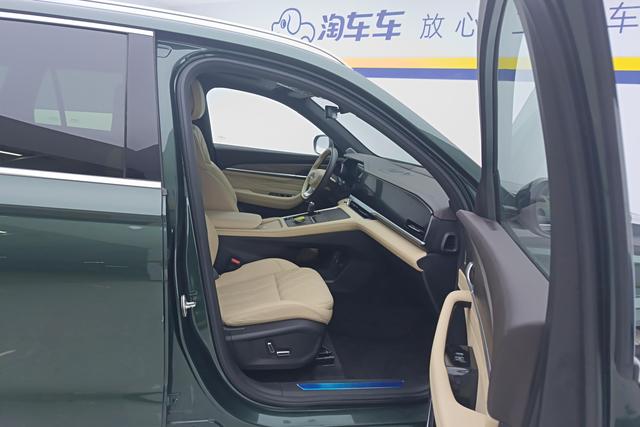 Geely Monjaro (Xingyue L) — фото 15