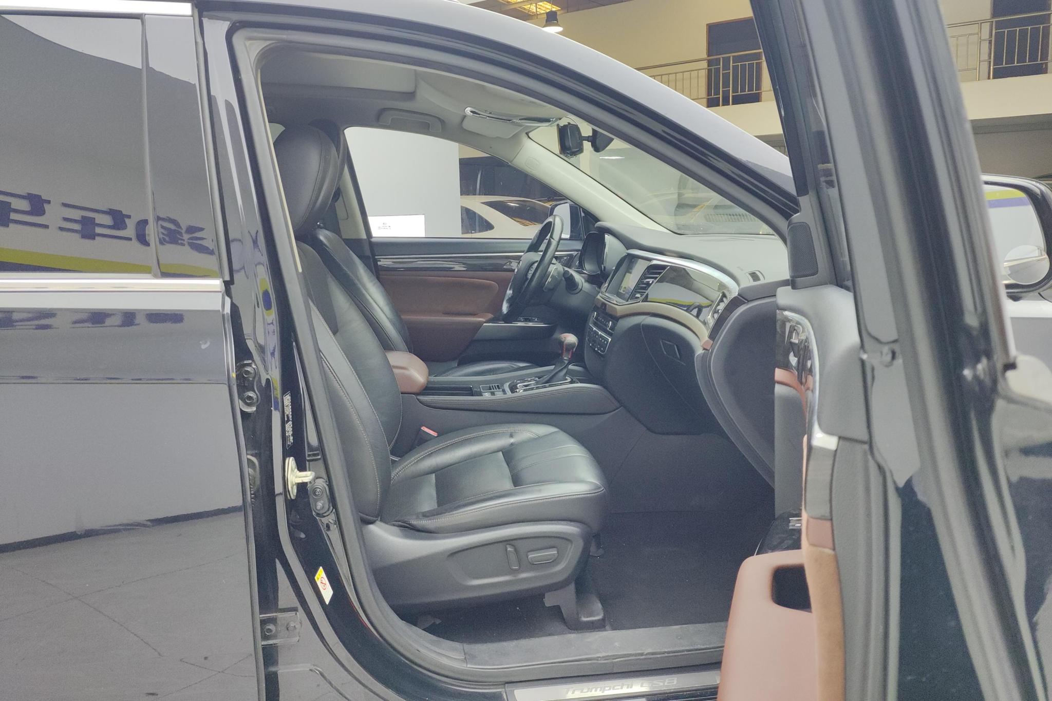 GAC GS8 2017 320T Luxury Smart Connect 7 мест