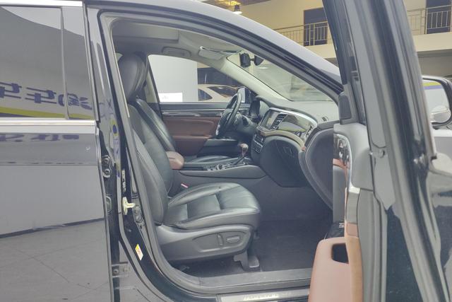 Trumpchi GS8 2017 320 T 2 WD 7 — фото 11