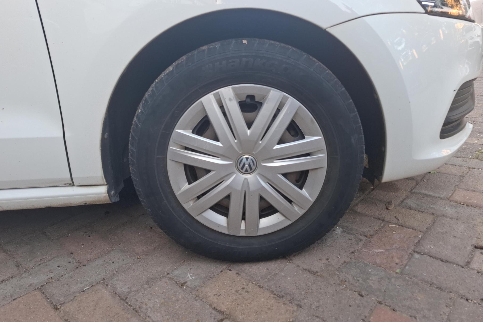 Volkswagen Polo 2018 1.5L AT