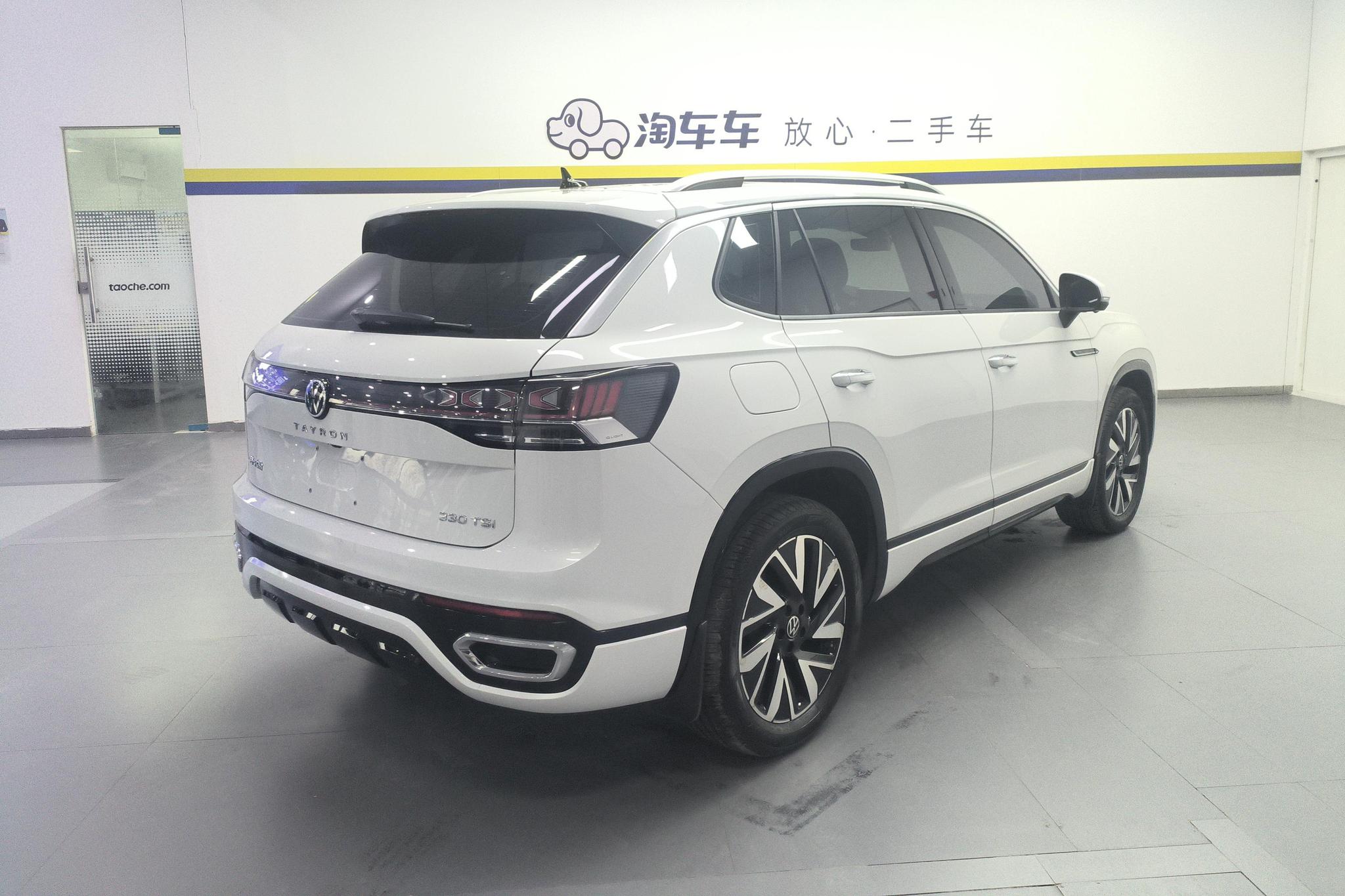 Volkswagen Tayron 2023 330TSI R-Line