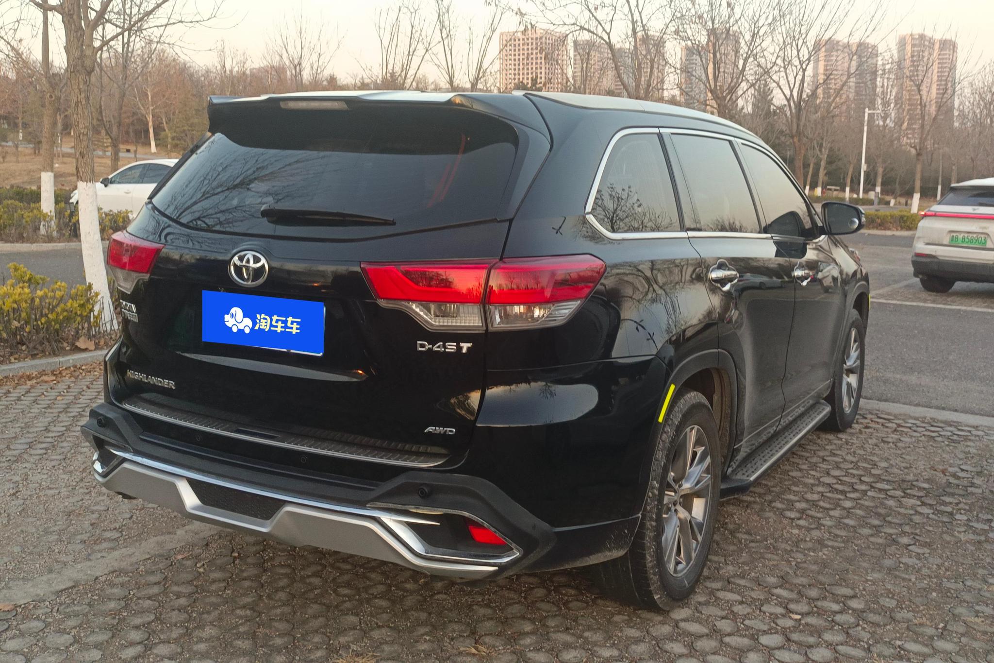Toyota Highlander 2018 2.0T Elite 7 мест V