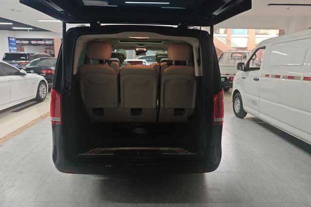 Mercedes-Benz V-Class 2018 V 260 V — фото 17