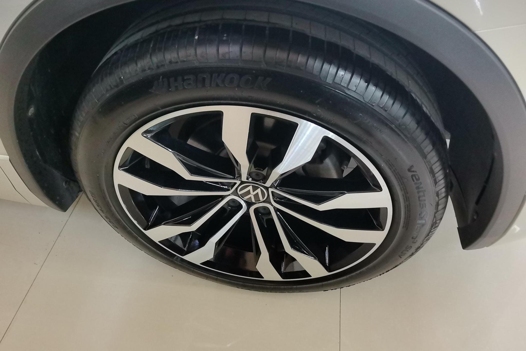 Volkswagen Tiguan L L 2021 330TSI AT R-Line