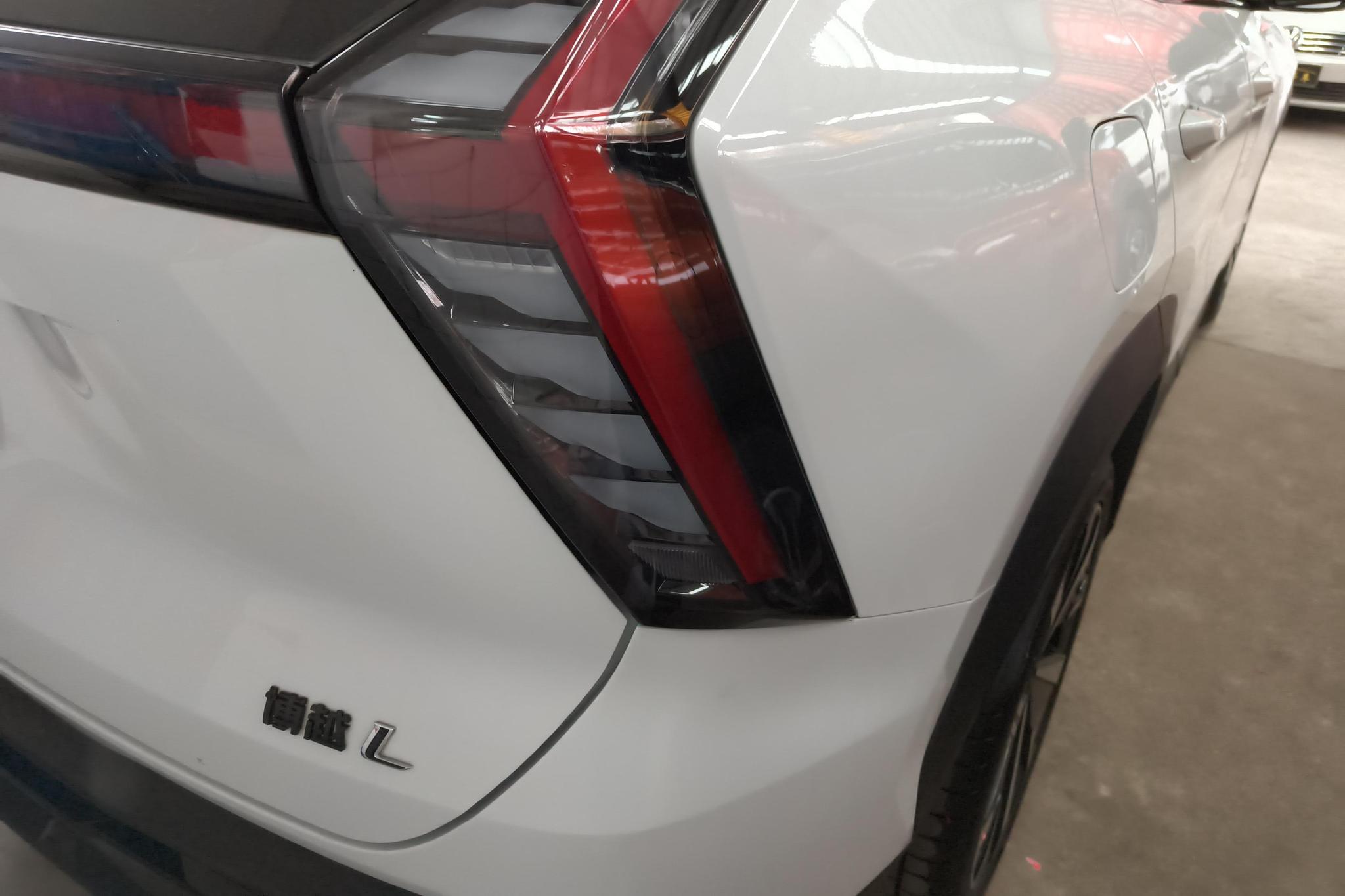 Geely Boyue L L 2023 1.5TD DCT Luxury