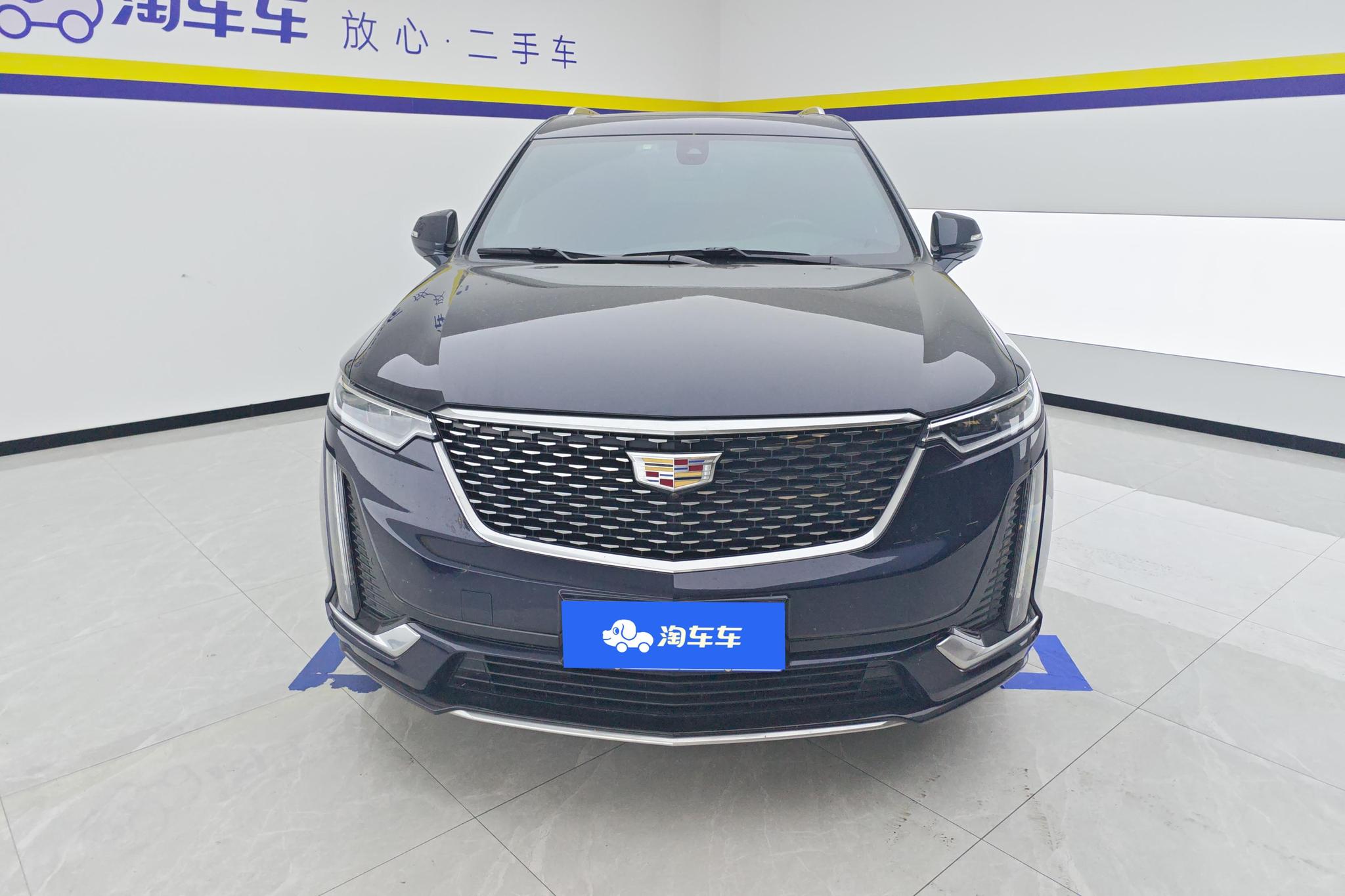 Cadillac XT6 2022 2.0T мест Luxury