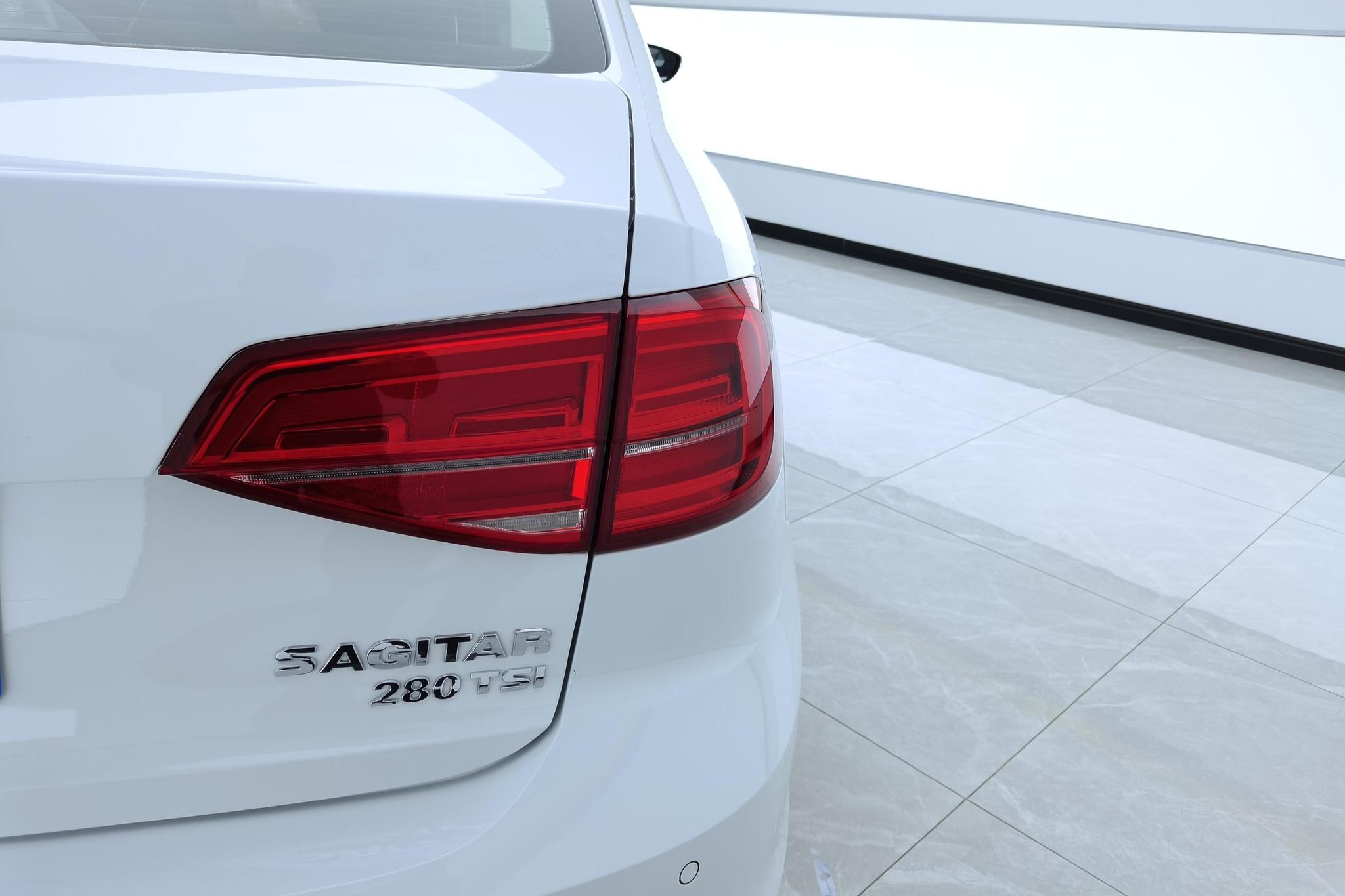 Volkswagen Sagitar 2018 280TSI DSG
