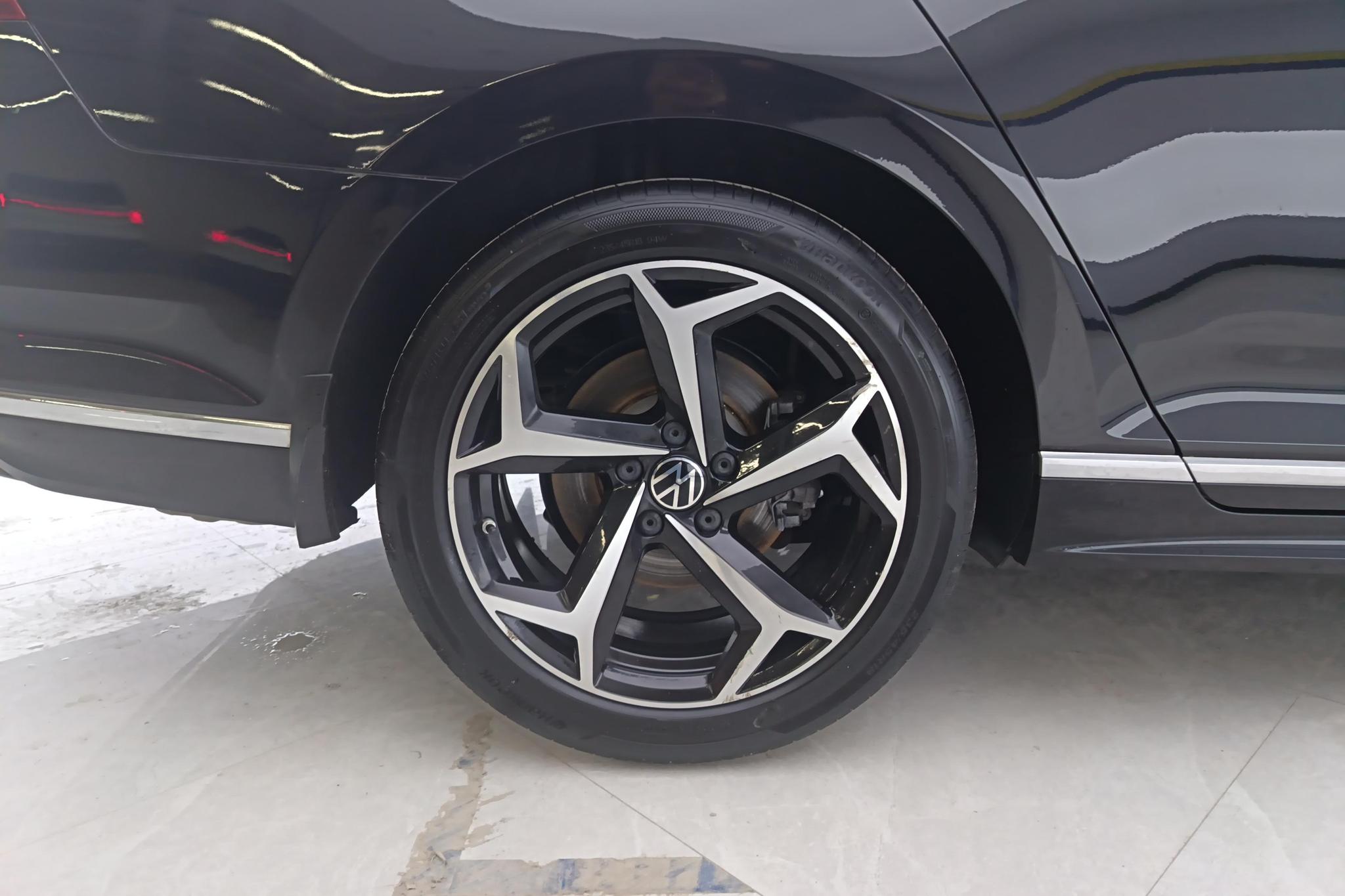 Volkswagen Magotan 2023 200 330TSI DSG Luxury
