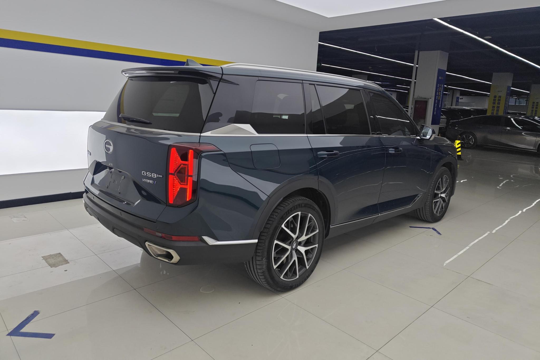 GAC GS8 2022 2.0TM Luxury 7 мест