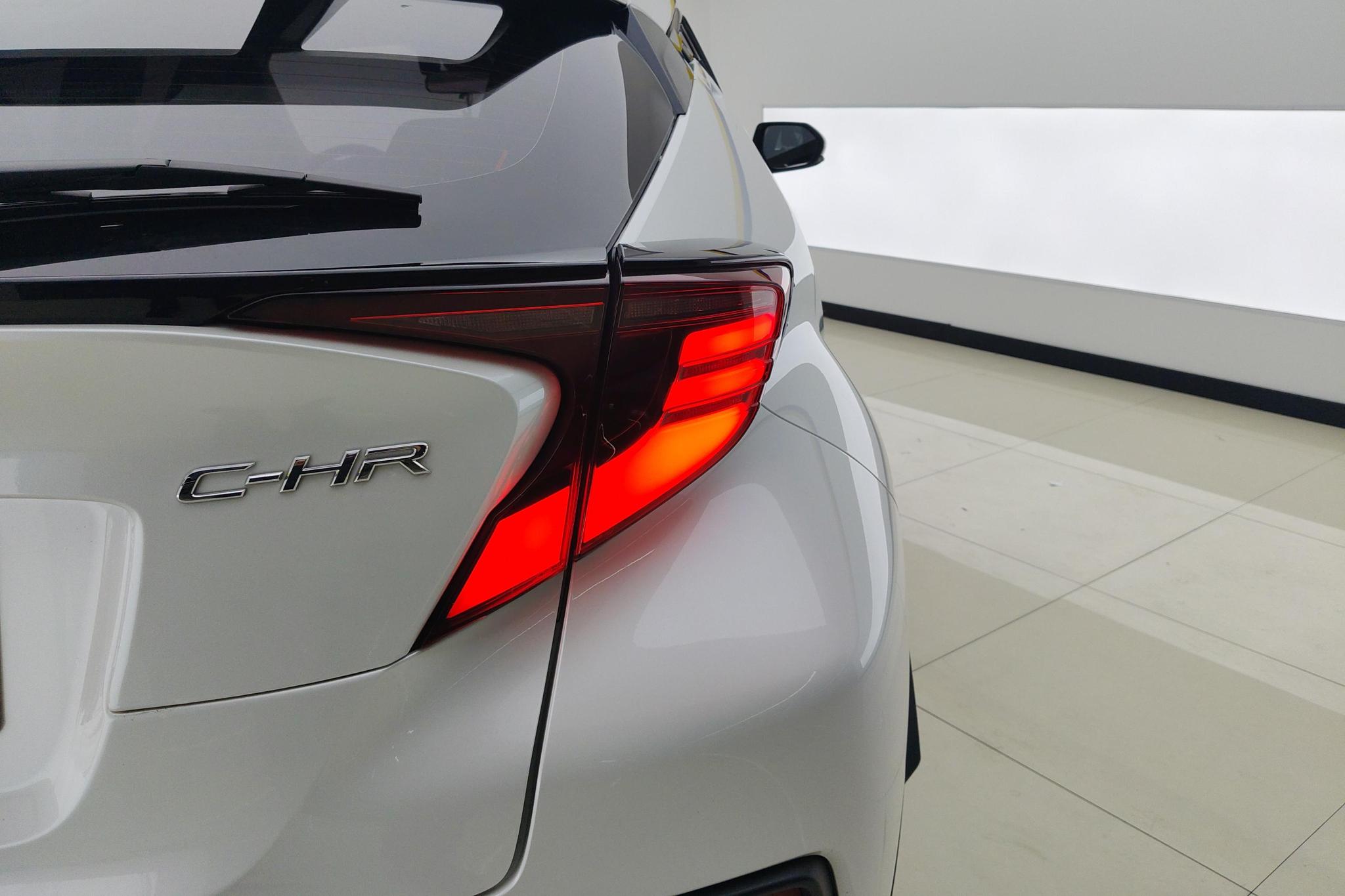 Toyota C-HR 2021 2.0L Luxury