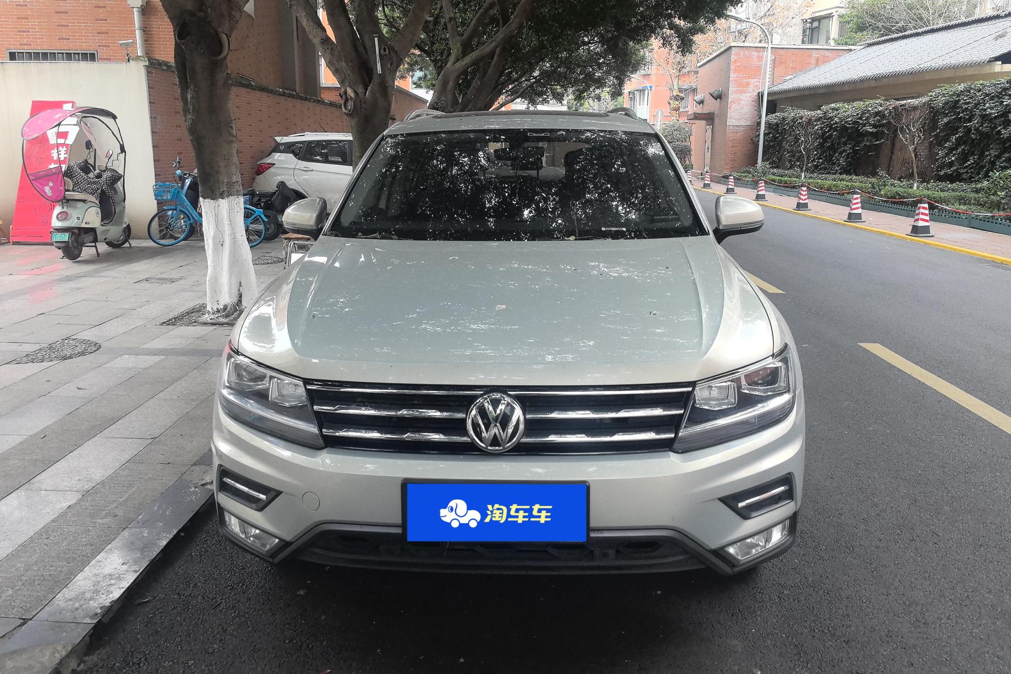 Volkswagen Tiguan L L 2019 330TSI AT Luxury VI