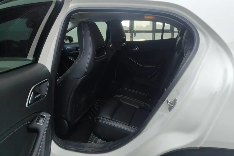 Mercedes-Benz GLA — фото 14