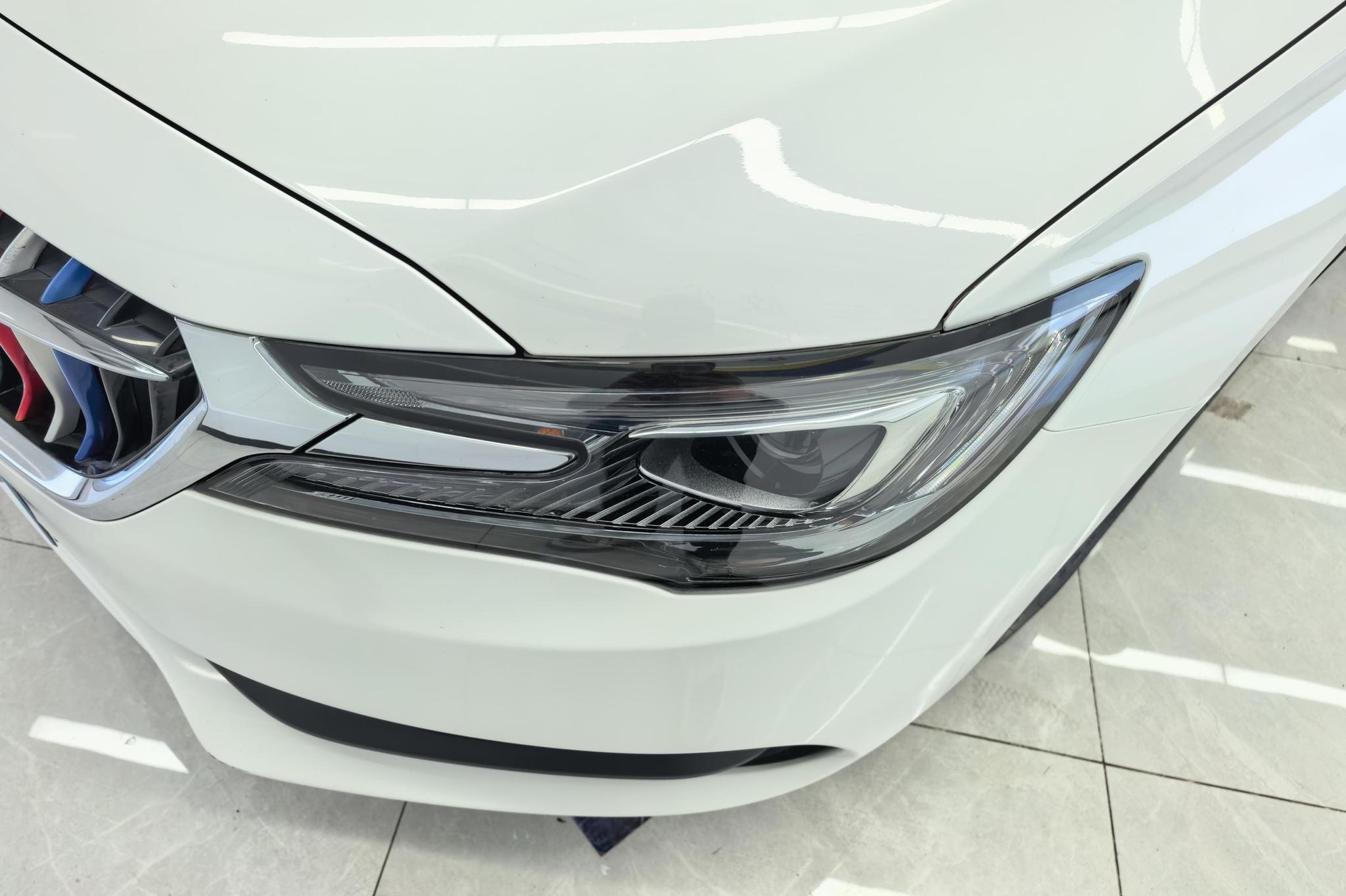 Buick GL6 2019 18T 6 мест Elite VI
