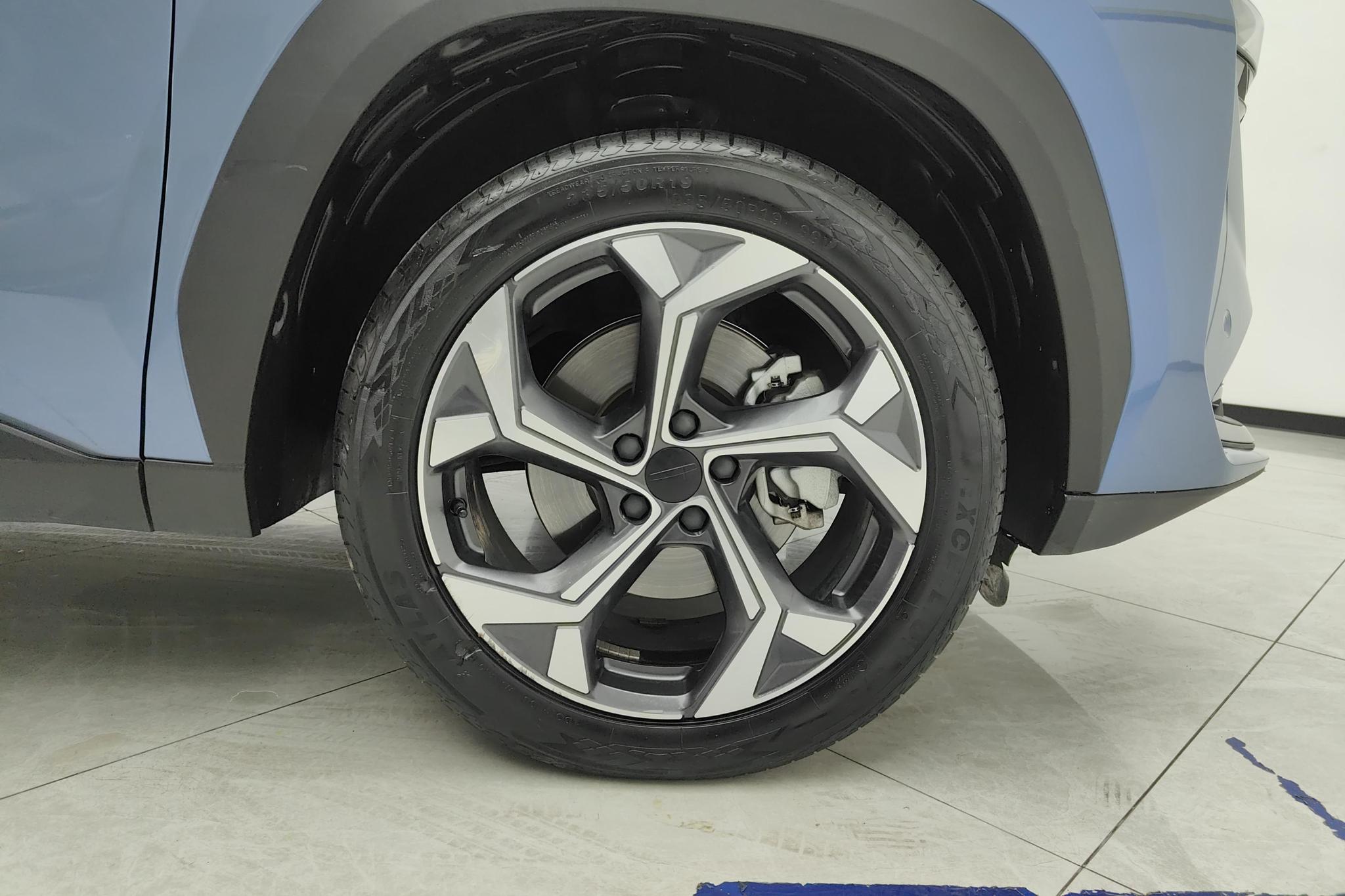 Geely Boyue L L 2023 1.5TD DCT Luxury