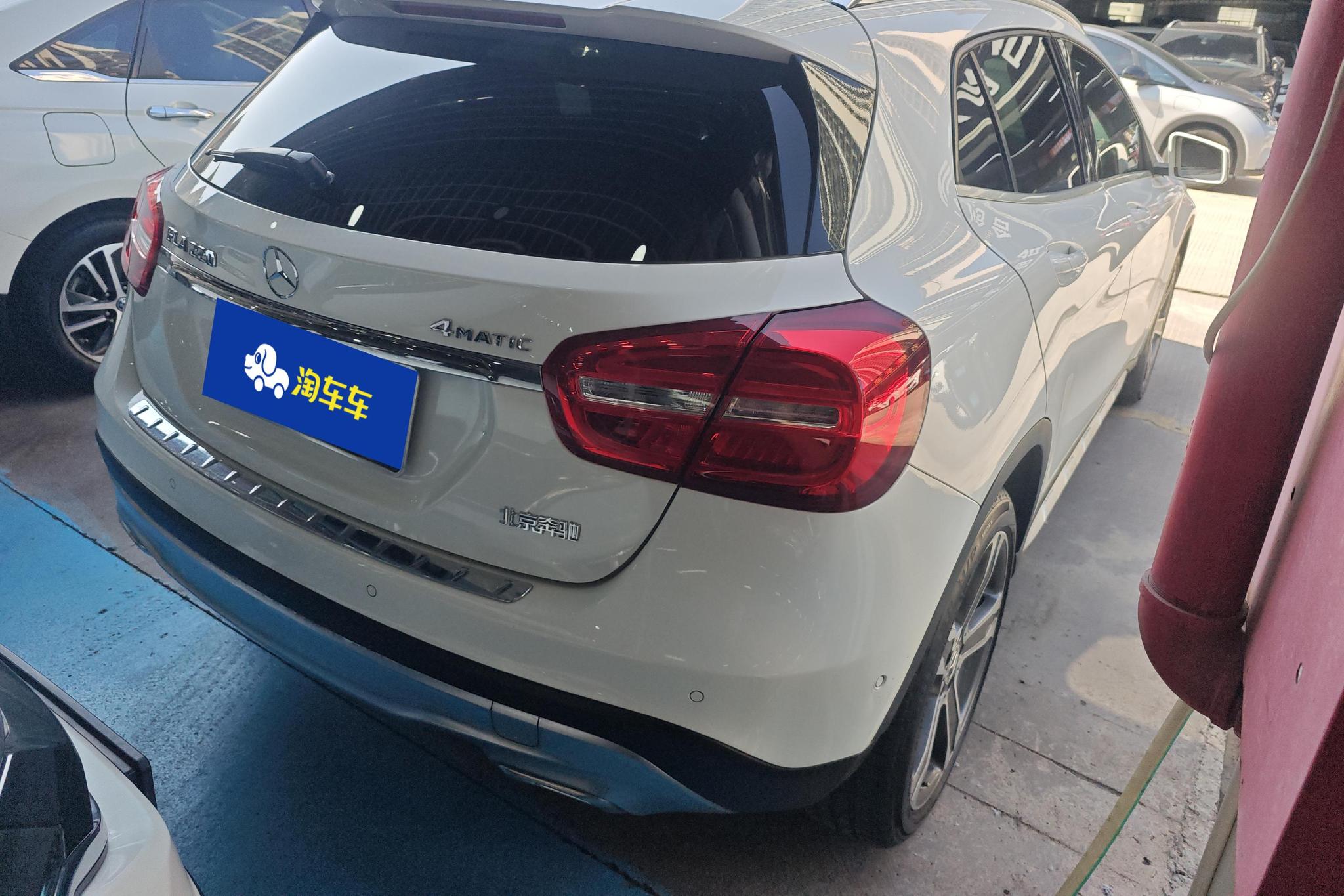 Mercedes-Benz GLA 2017 GLA 220 4MATIC Luxury