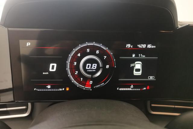 Hyundai Elantra 2021 1.5 L CVT LUX — фото 13