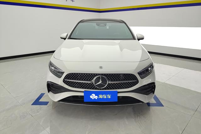 Mercedes-Benz A-Class 2023 A 200 L — фото 2
