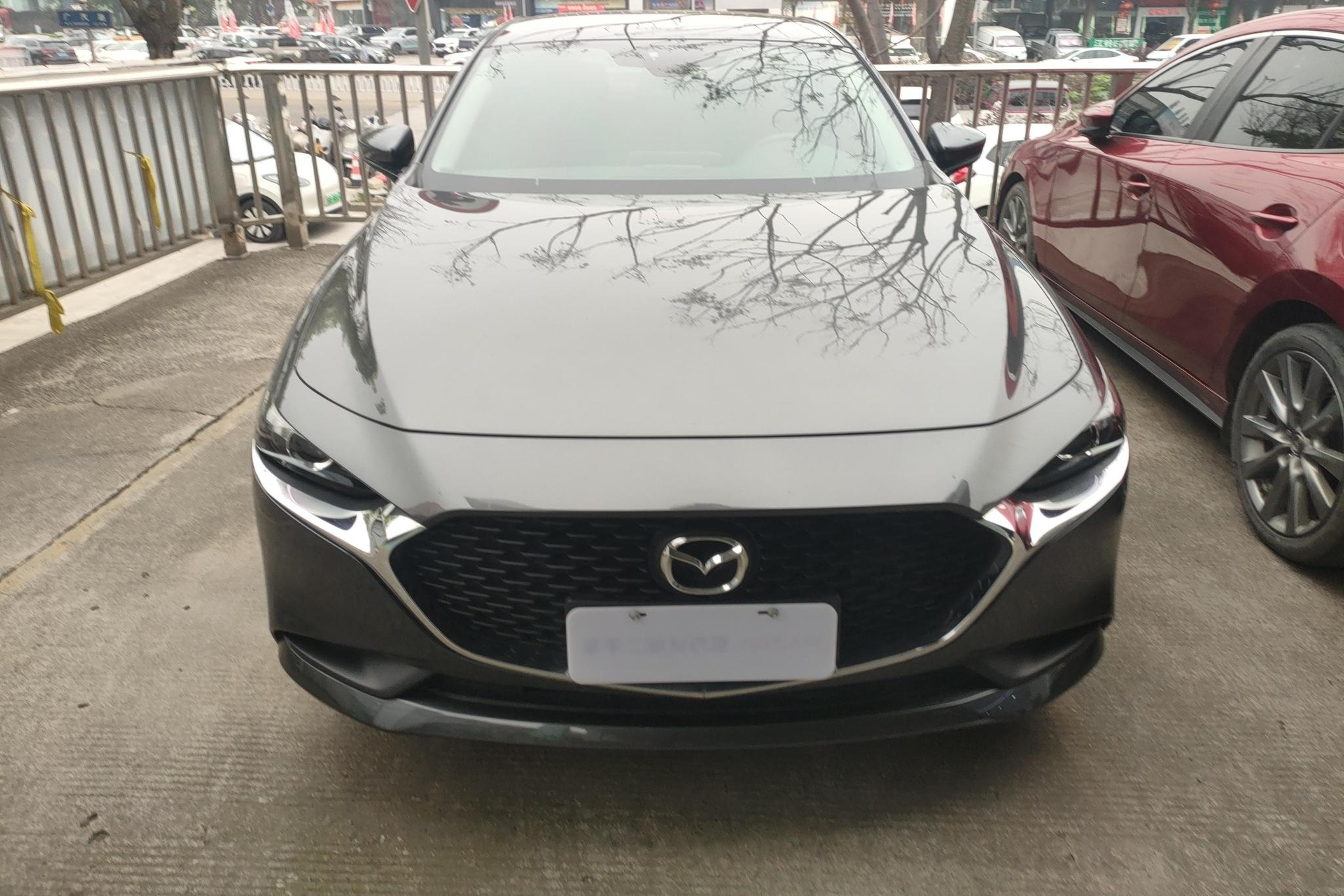 Mazda Mazda3 3 2022 2.0L AT