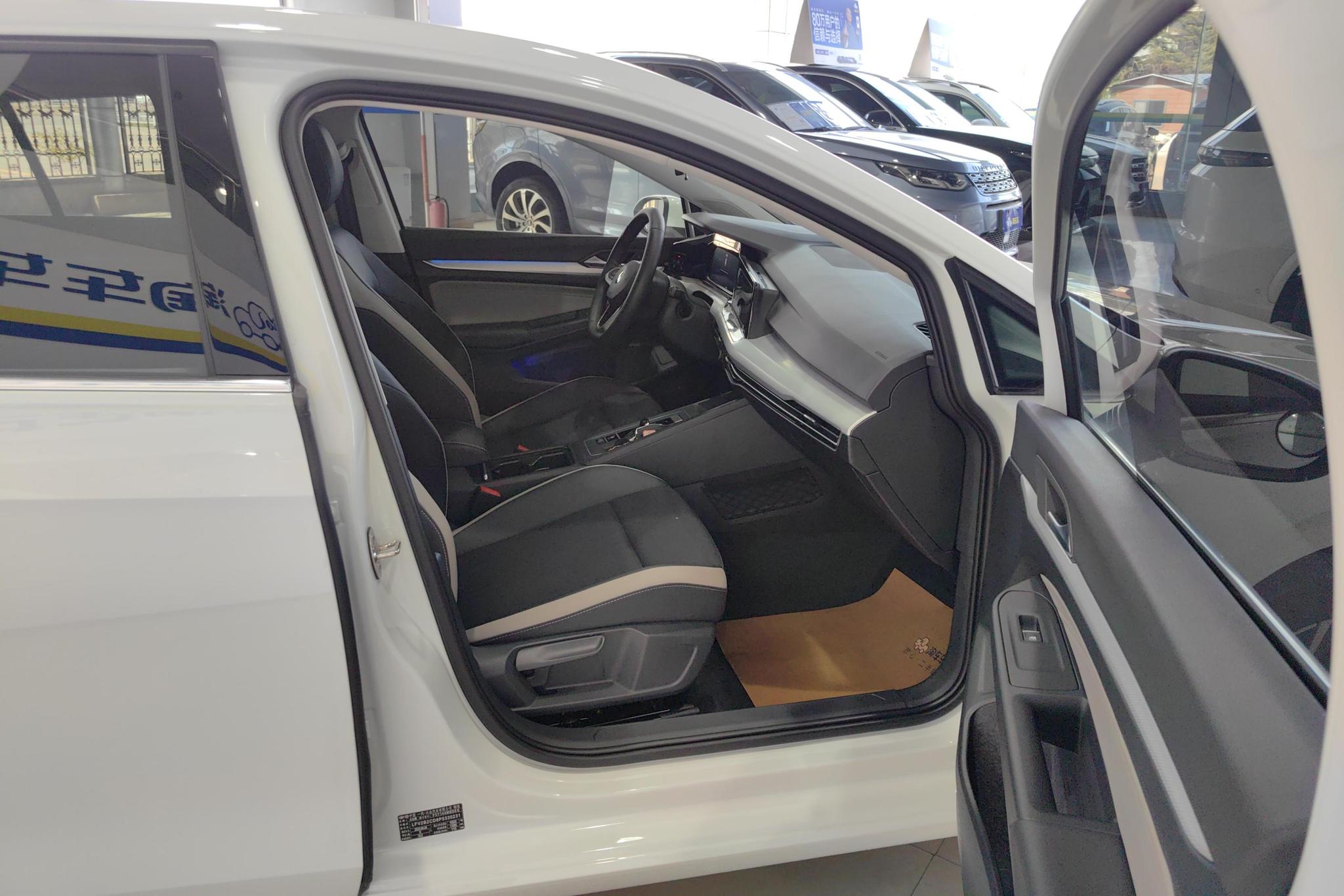 Volkswagen Golf 2023 280TSI DSG Pro