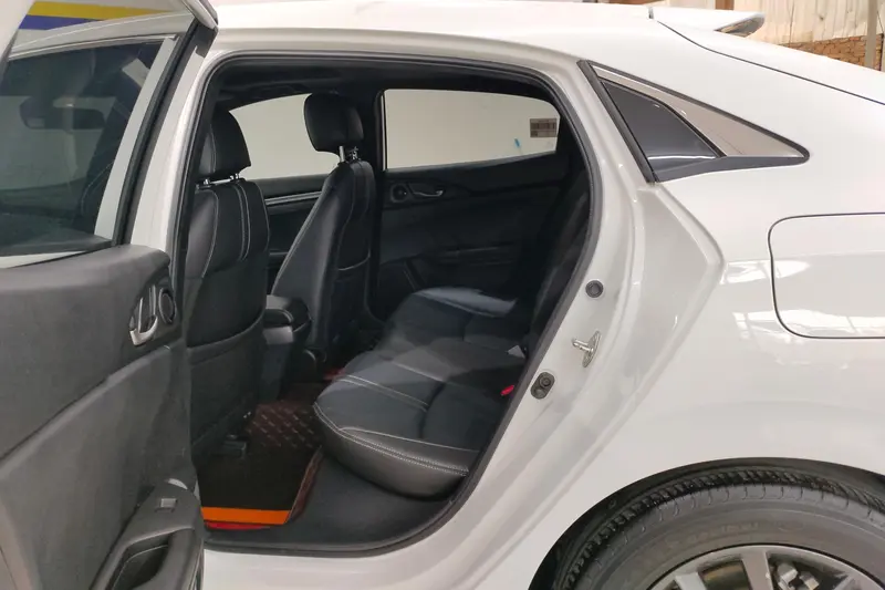 Honda Civic HAT CHBACK 220 TURBO CVT — фото 11