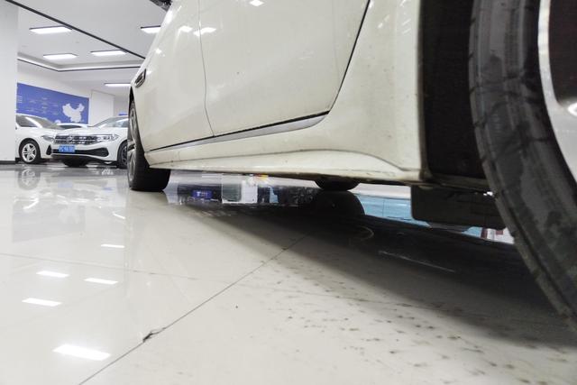 Jaguar XEL 2023 2.0 T 250 PS R-DYNAMIC S — фото 8